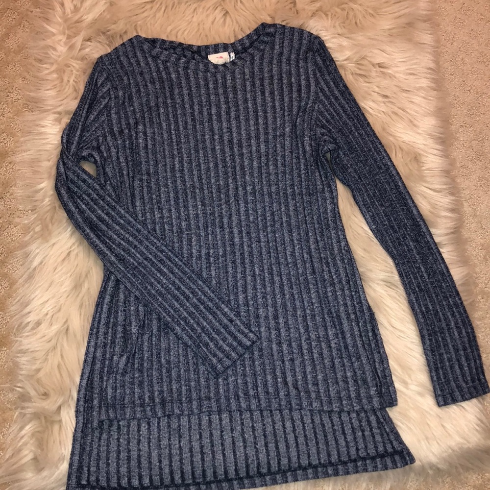 NWOT lulu’s blue ribbed high low tunic top